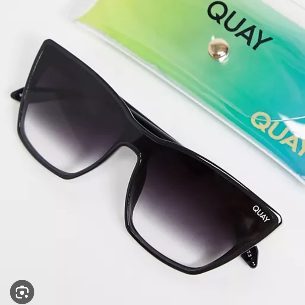 IN SEARCH OF ! ISO quay “on point” sunglasses .